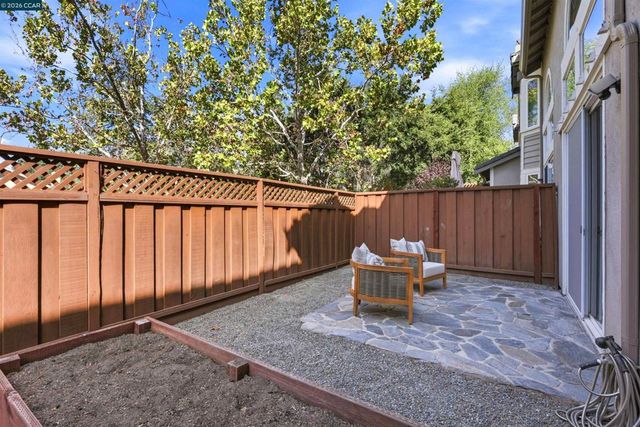 419 Sutton Cir, Danville, CA 94506