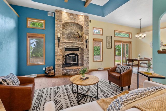 2307 SOUTHERLAND CIRCLE, Kaukauna, WI 54130
