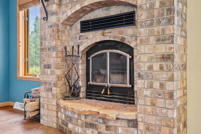 2307 SOUTHERLAND CIRCLE, Kaukauna, WI 54130