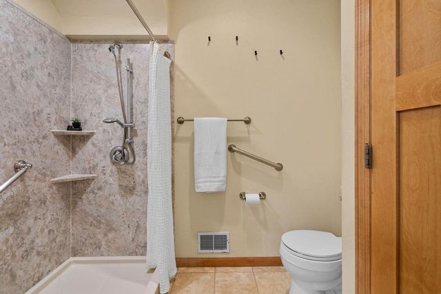 2307 SOUTHERLAND CIRCLE, Kaukauna, WI 54130