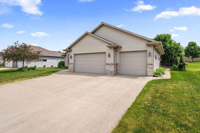 2307 SOUTHERLAND CIRCLE, Kaukauna, WI 54130