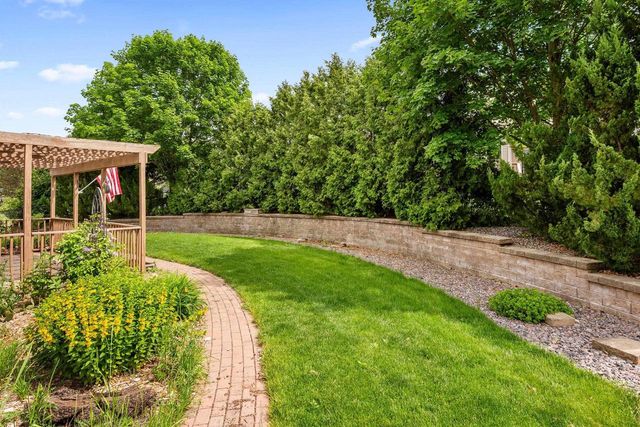 2307 SOUTHERLAND CIRCLE, Kaukauna, WI 54130