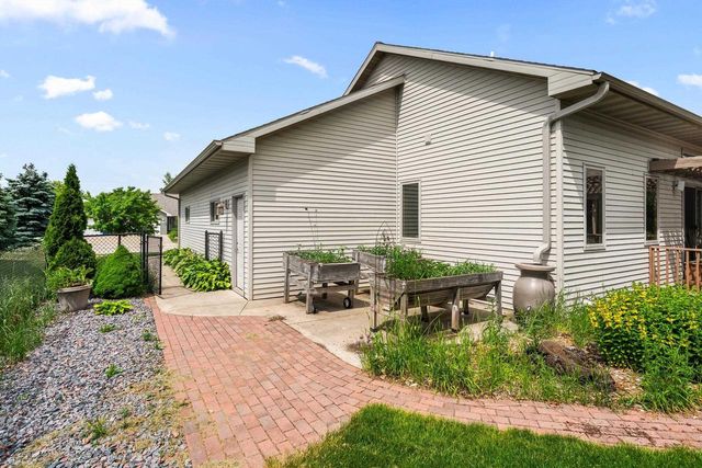 2307 SOUTHERLAND CIRCLE, Kaukauna, WI 54130