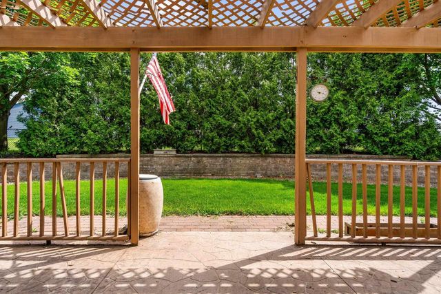 2307 SOUTHERLAND CIRCLE, Kaukauna, WI 54130