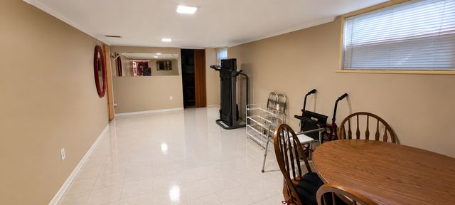 8641 S Calumet Avenue, Chicago, IL 60619