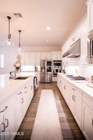 17210 W GRACEMONT Street, Surprise, AZ 85388