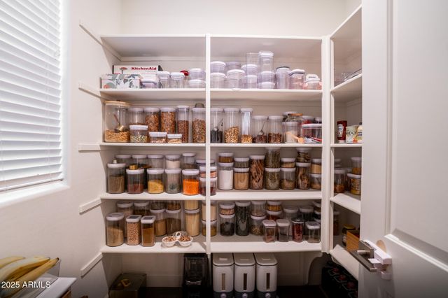 17210 W GRACEMONT Street, Surprise, AZ 85388