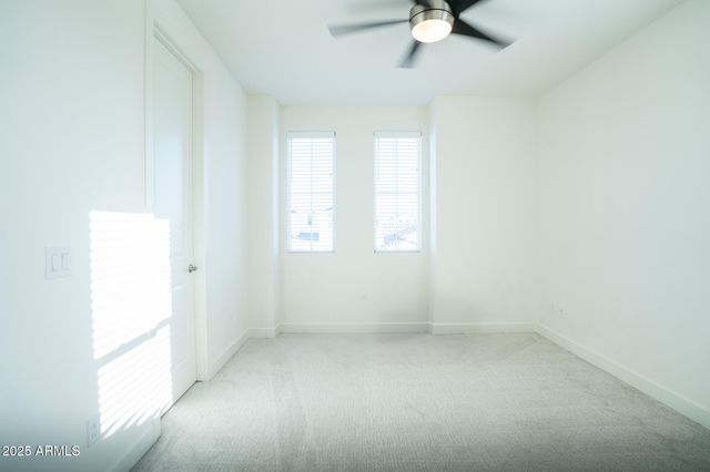 17210 W GRACEMONT Street, Surprise, AZ 85388