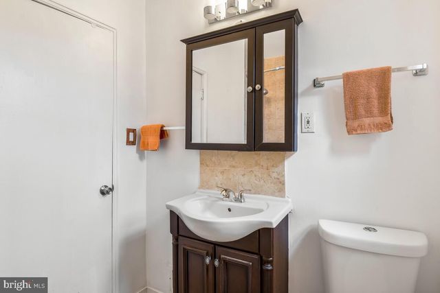 121 ANACOSTIA AVE NE, Washington, DC 20019