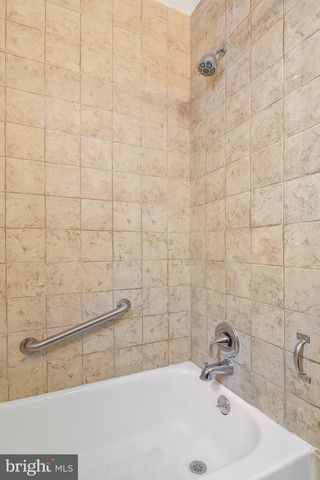 121 ANACOSTIA AVE NE, Washington, DC 20019