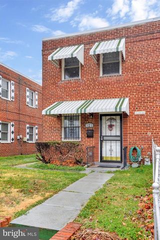 121 ANACOSTIA AVE NE, Washington, DC 20019