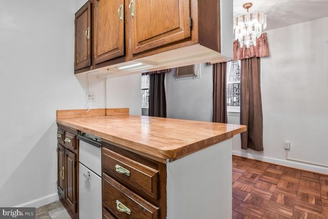 121 ANACOSTIA AVE NE, Washington, DC 20019