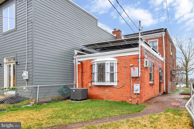 121 ANACOSTIA AVE NE, Washington, DC 20019