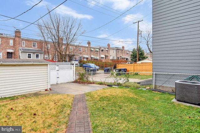 121 ANACOSTIA AVE NE, Washington, DC 20019