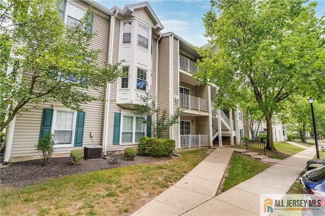 35 Brighton Way, North Brunswick, NJ 08902
