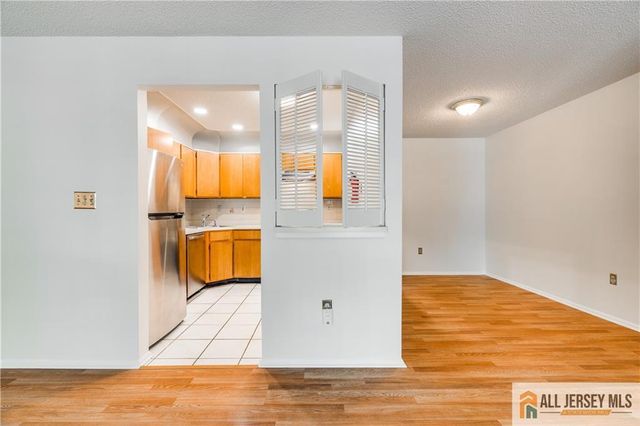 35 Brighton Way, North Brunswick, NJ 08902