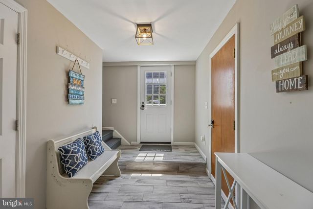 301 W 18TH ST, Ship Bottom, NJ 08008
