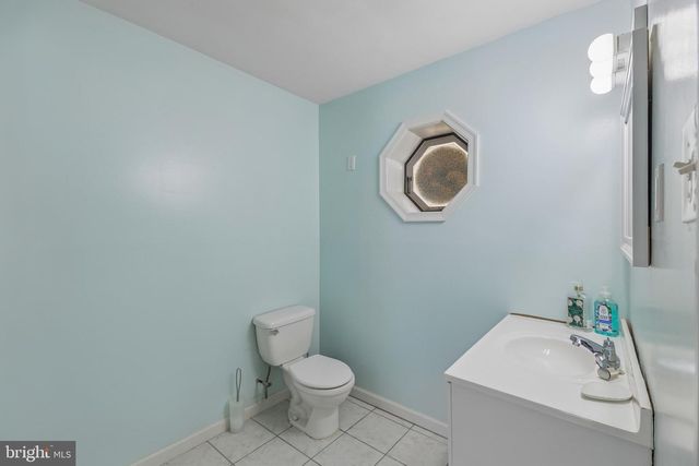 301 W 18TH ST, Ship Bottom, NJ 08008