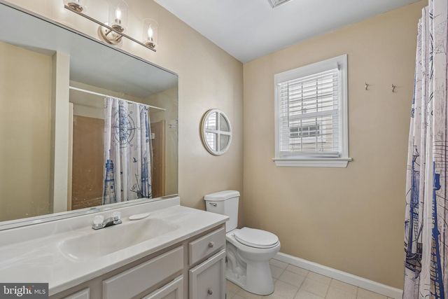 301 W 18TH ST, Ship Bottom, NJ 08008