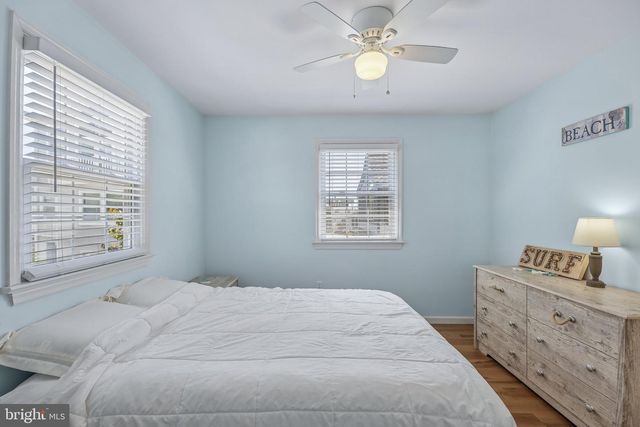 301 W 18TH ST, Ship Bottom, NJ 08008
