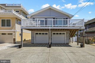 301 W 18TH ST, Ship Bottom, NJ 08008