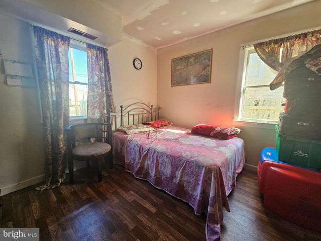 530 N HARRISBURG AVENUE, Atlantic City, NJ 08401