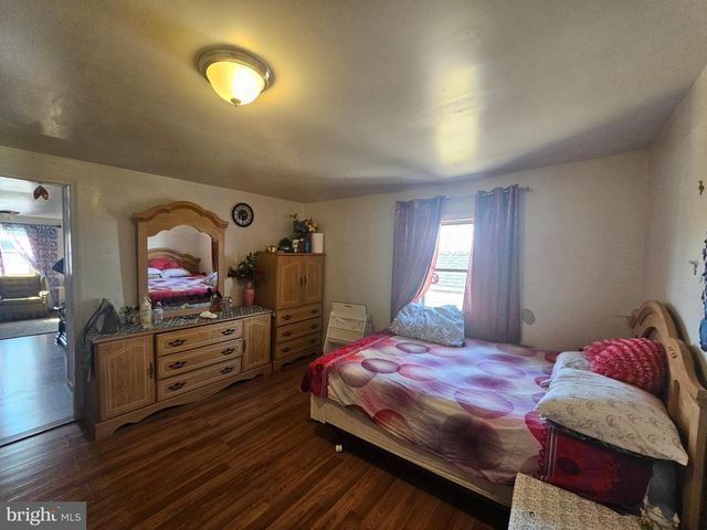 530 N HARRISBURG AVENUE, Atlantic City, NJ 08401