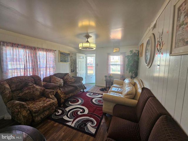 530 N HARRISBURG AVENUE, Atlantic City, NJ 08401