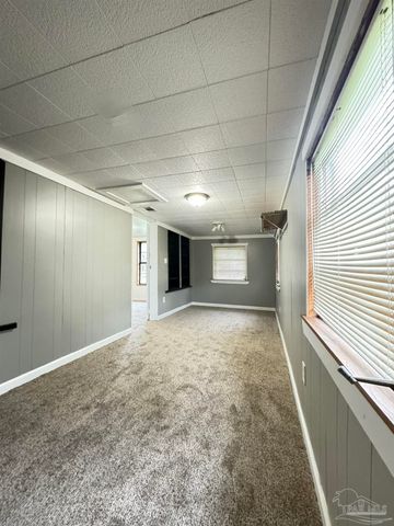 4963 Mobile Hwy, Pensacola, FL 32506