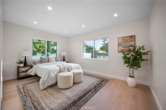 5412 Fallbrook Avenue, Woodland Hills, CA 91367