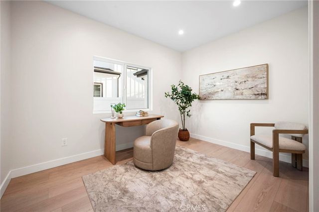 5412 Fallbrook Avenue, Woodland Hills, CA 91367