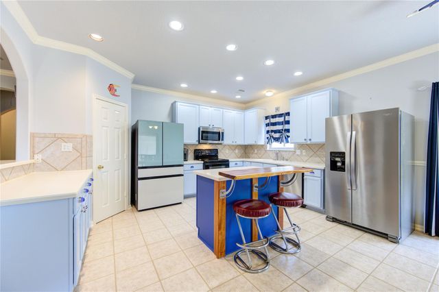 13719 Mutiny Lane, Galveston, TX 77554