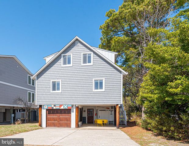 209 W 11TH ST, South Bethany, DE 19930