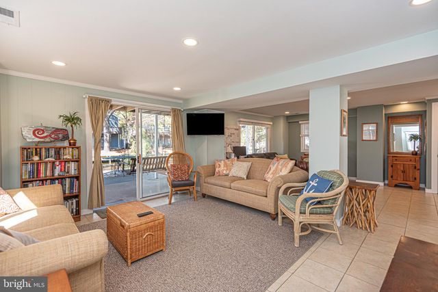 209 W 11TH ST, South Bethany, DE 19930