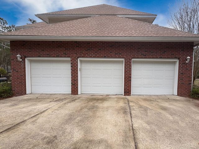 121 Wintergreen Road, Walterboro, SC 29488