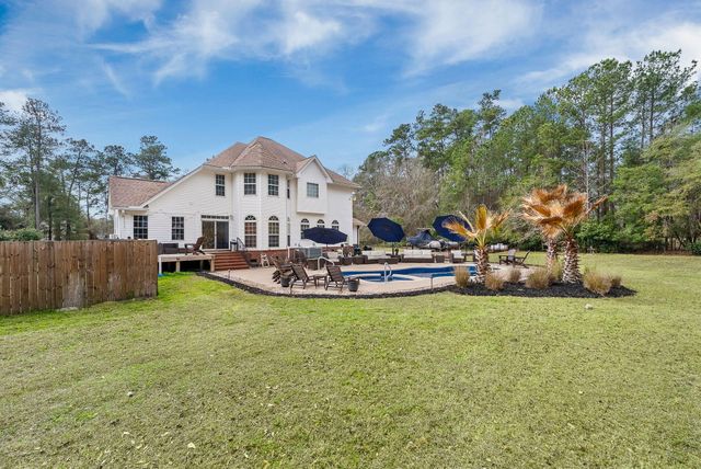 121 Wintergreen Road, Walterboro, SC 29488