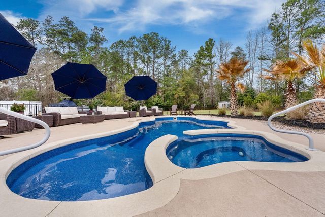 121 Wintergreen Road, Walterboro, SC 29488