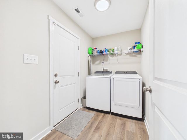 130 CONSTELLATION RD, Inwood, WV 25428