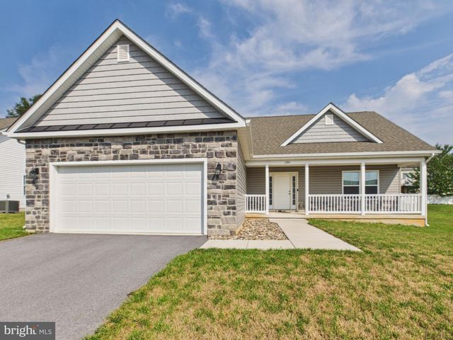 130 CONSTELLATION RD, Inwood, WV 25428