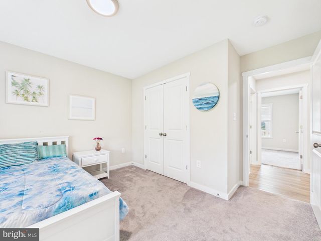 130 CONSTELLATION RD, Inwood, WV 25428