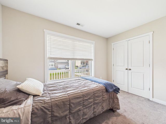 130 CONSTELLATION RD, Inwood, WV 25428