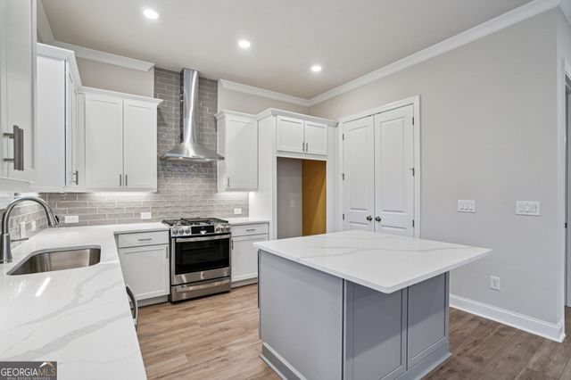 135 Herring Drive, Hoschton, GA 30548