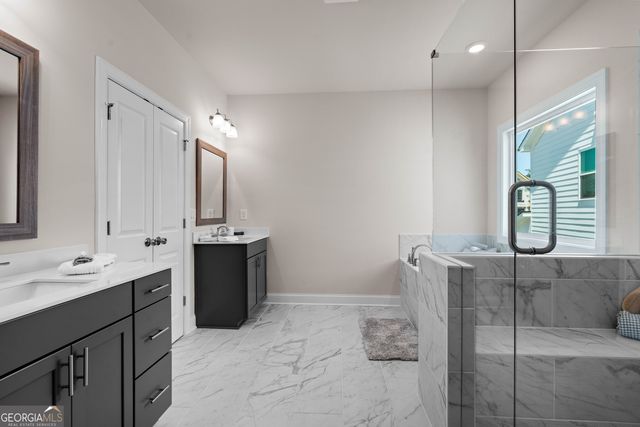135 Herring Drive, Hoschton, GA 30548