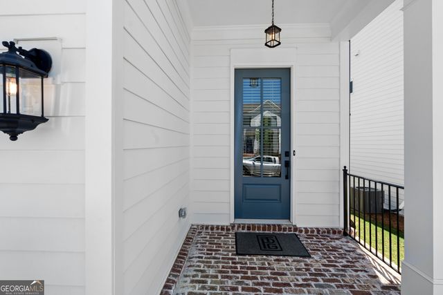 135 Herring Drive, Hoschton, GA 30548