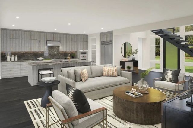 2049 E Pearl Street, Encinitas, CA 92024