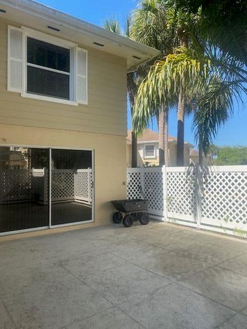 4701 Roxbury Court, Boynton Beach, FL 33436