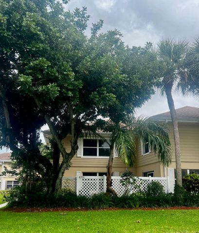 4701 Roxbury Court, Boynton Beach, FL 33436