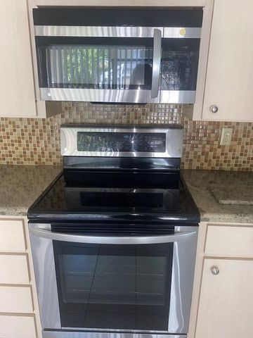 4701 Roxbury Court, Boynton Beach, FL 33436