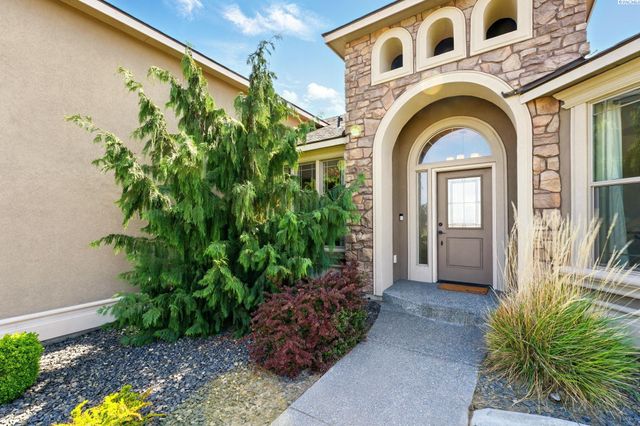 503 Athens Dr, West Richland, WA 99353