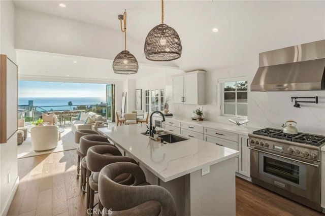 1373 N Coast Highway, Laguna Beach, CA 92651